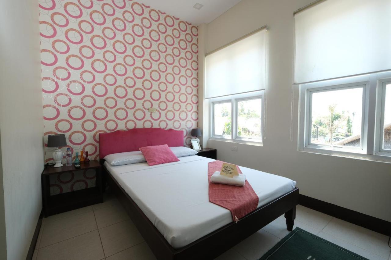 Balai Carmela Hotel ตูกิกาเราซิตี้ ภายนอก รูปภาพ