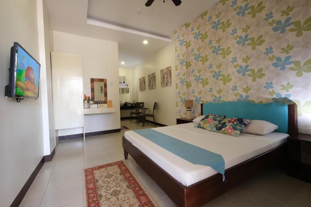 Balai Carmela Hotel ตูกิกาเราซิตี้ ภายนอก รูปภาพ